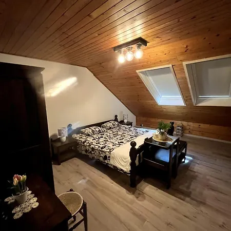 Lakeview Elizabeth * בלד